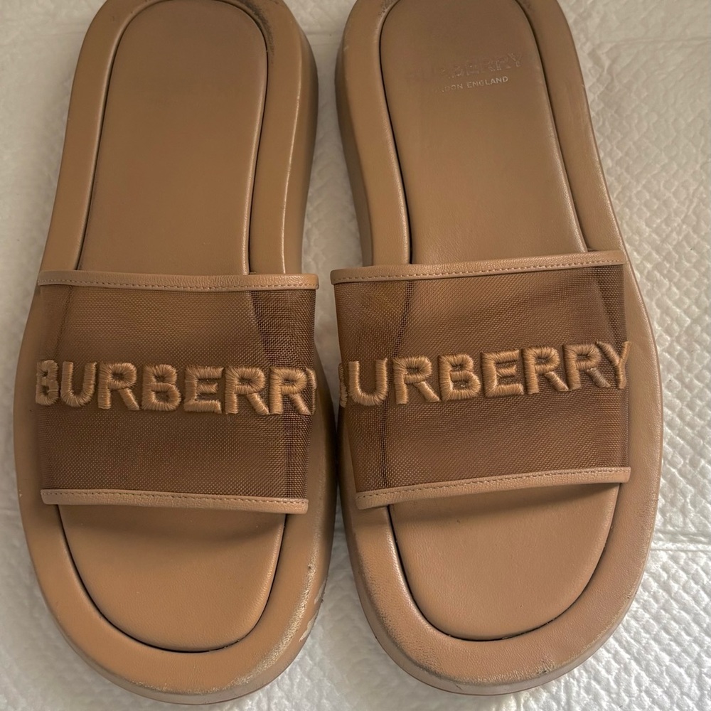 Burberry Tan Leather Mesh Slide Sandals with Embossed Logo US Size 8.5